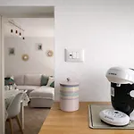 Ca Dai Noni - Family & Pet Friendly - Terrace - Near Maggiore 아파트