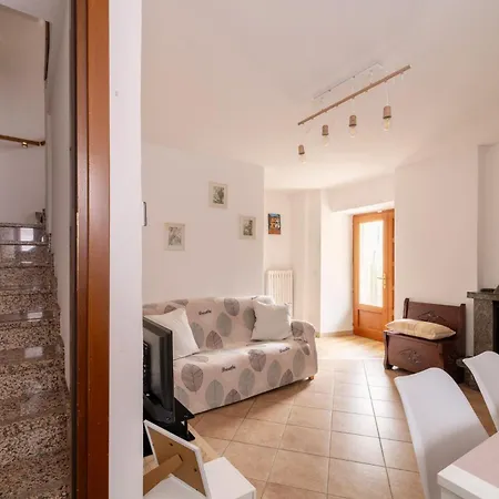 Ca Dai Noni Apartment Feriolo